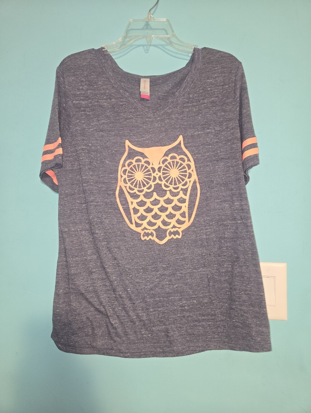 Owl Vneck Tee